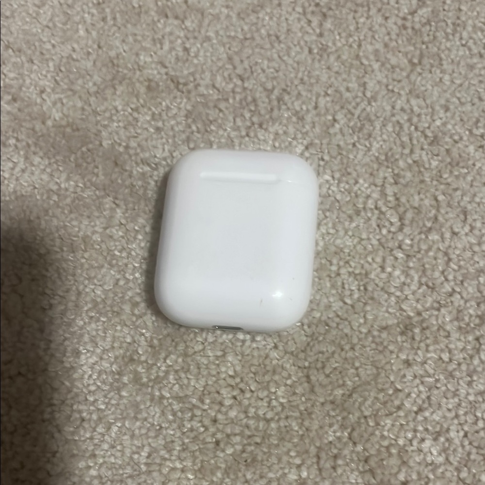 AIRPODS